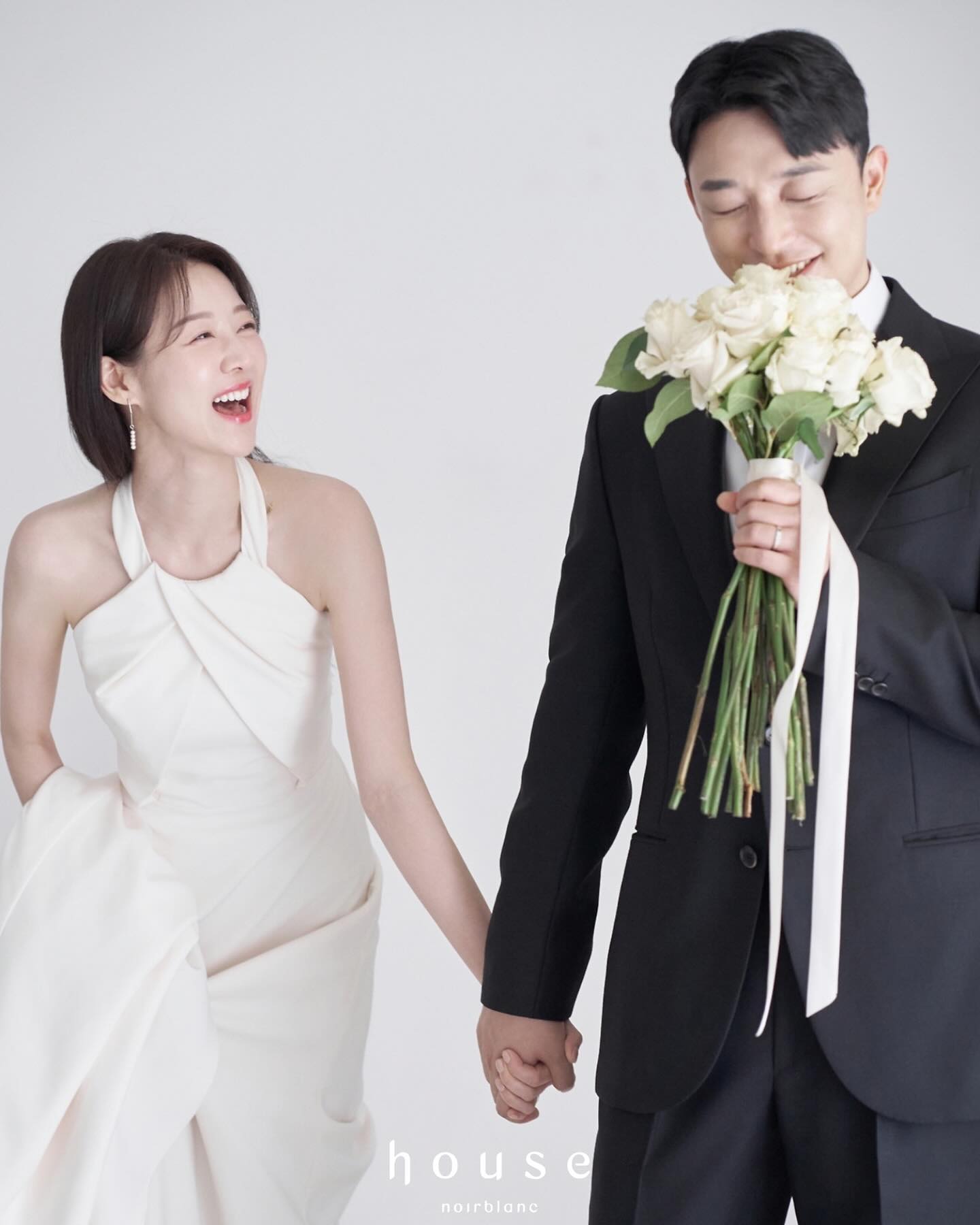 느와르블랑하우스